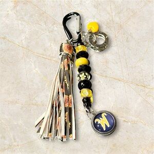 Wichita State Shockers Beaded Keychain Purse Charms